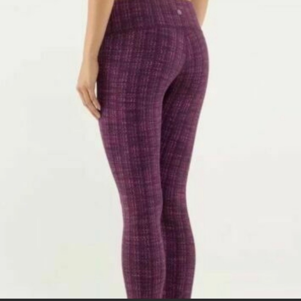 Closet Clear Out Sale! Lululemon Wunder Under Ziggy Wee August Glo VGUC